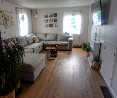 5) 60928-688a12672409d