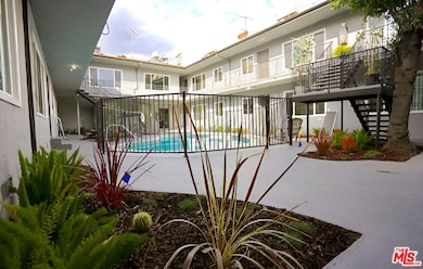 5427 Carlton Way, Los Angeles, CA 90027 - photo 6