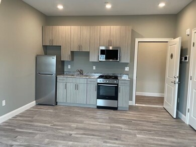 177 Shirley Ave unit 204, Revere, MA 02151 - photo 5