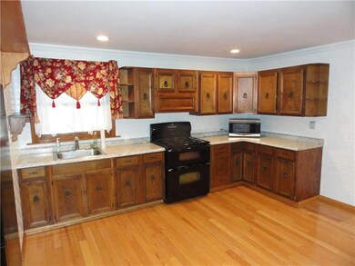 Large kitchen for making family dinners. Wonderful