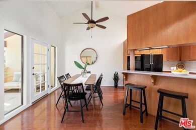 Dining area and breakfast bar
