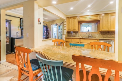 833 S Kouri Ln, Anaheim, CA 92804 - photo 6