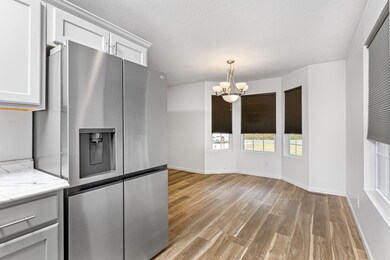 24-web-or-mls-4900-n-clearview-rd