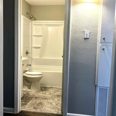 3633 N Macgregor Way unit 13, Houston, TX 77004 - photo 7