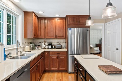11 Plymouth Drive_123