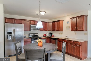 3014 Goshen Dr, Pennsburg, PA 18073 - photo 3