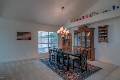7 Living Room photo b