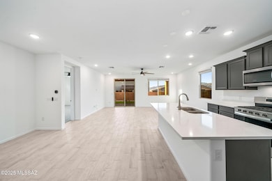 12-web-or-mls-12745 E Tortoise Point Dr