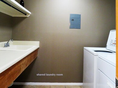 IMG_0505 3T shared laundry room