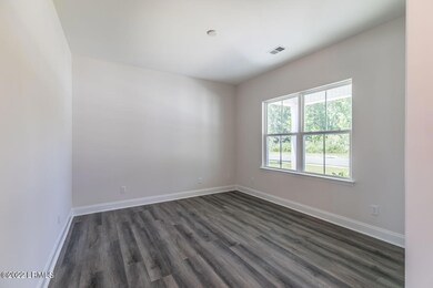 5 Formal living