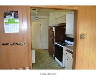 1400 Laura Ln unit CS, College Station, TX 77840 - photo 4