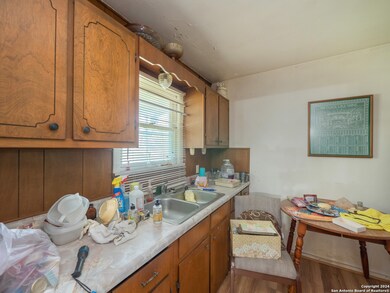 506 Bonair Dr, San Antonio, TX 78222 - photo 5