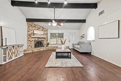 8400 Randy Dr, North Richland Hills, TX 76182 - photo 4