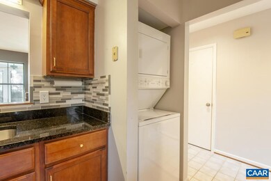 722 Merion Greene, Charlottesville, VA 22901 - photo 7