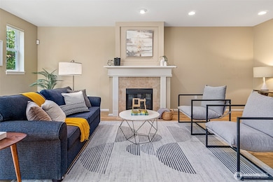 4740 Lake Place S unit C, Renton, WA 98055 - photo 2