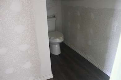 212 E Loop 340 Loop, Bellmead, TX 76705 - photo 7