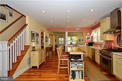 26 Decatur Ave, Annapolis, MD 21403 - photo 2