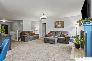 7821 S 98th St, La Vista, NE 68128 - photo 5