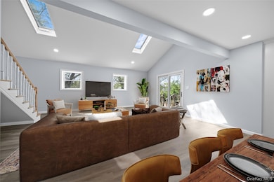 21 Lehigh Ave, Centereach, NY 11720 - photo 4