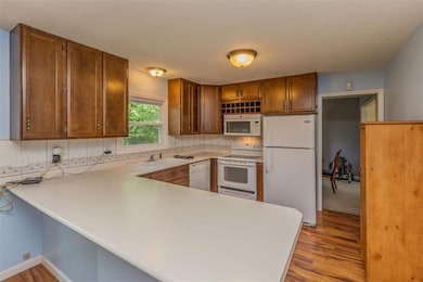 3906 1st Ave NW, Cedar Rapids, IA 52405 - photo 6