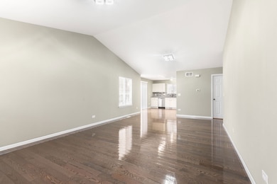 1308 Dahlgren Ln, Minooka, IL 60447 - photo 2