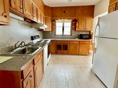 24 Somerset St unit 2, Worcester, MA 01609 - photo 5