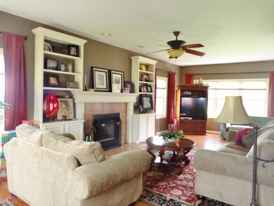 Enterr into the foyer with a view of the spacious 