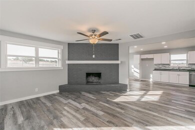 409 County Road 4791, Boyd, TX 76023 - photo 4