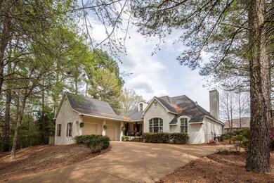 1160 E Wellsgate Dr, Oxford, MS 38655 - photo 2