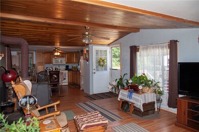 18 Gesualdi Dr, Chepachet, RI 02814 - photo 5