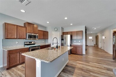 18649 Hunters Meadow Walk, Land O' Lakes, FL 34638 - photo 4