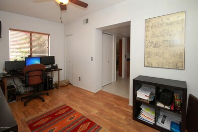 Den/Study