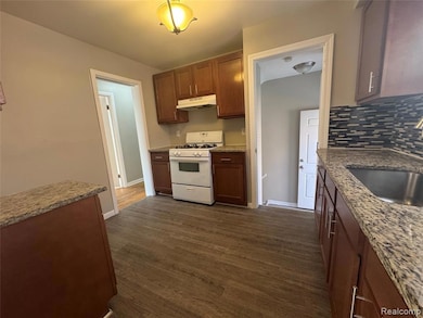 19645 Woodmont St, Harper Woods, MI 48225 - photo 2