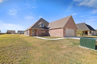 849 Beretta Blvd, Durant, OK 74701 - photo 2