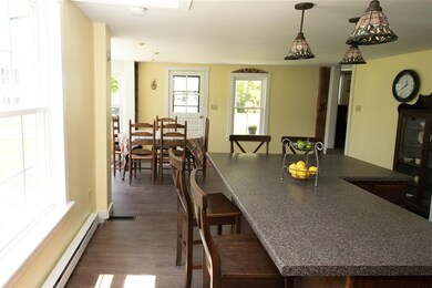 13 Commonwealth Ave, Ludlow, VT 05149 - photo 3