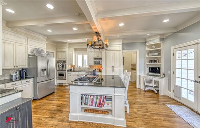 Gourmet kitchen