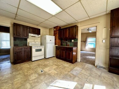 29 Hopkins St, Rutland, VT 05701 - photo 5