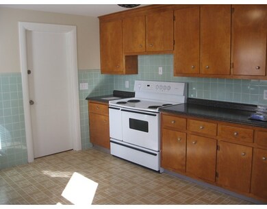 297 Newtonville Ave unit 297, Newtonville, MA 02460 - photo 2