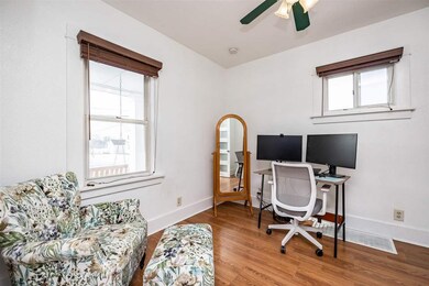 2001 2nd St SW, Cedar Rapids, IA 52404 - photo 5