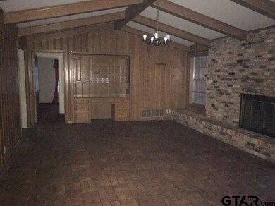 904 904 Trenton Dr, Tyler, TX 75703 - photo 4