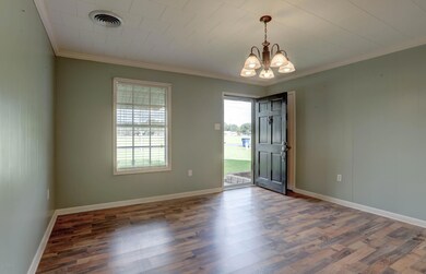 440 Juanita St, Eunice, LA 70535 - photo 3