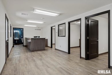 900 E Union St, Nokomis, IL 62075 - photo 2