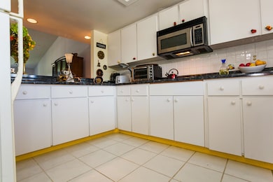 210Condo-3015