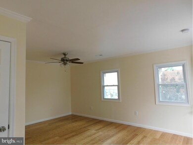 704 Glacier Ave, Capitol Heights, MD 20743 - photo 5