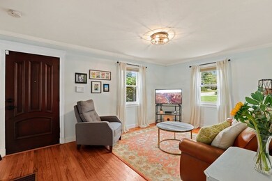 13 Pine St, Natick, MA 01760 - photo 2