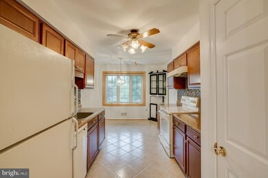 9906 Locust St, Glenn Dale, MD 20769 - photo 6