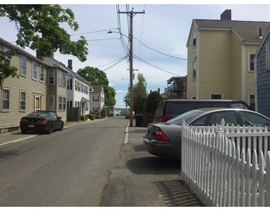 11 Pickman St, Salem, MA 01970 - photo 2