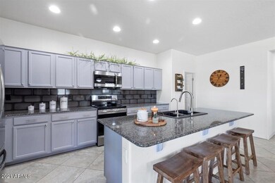05-Kitchen