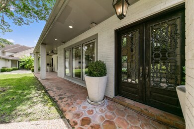 1212 Gray Moss Ln, Houston, TX 77055 - photo 3