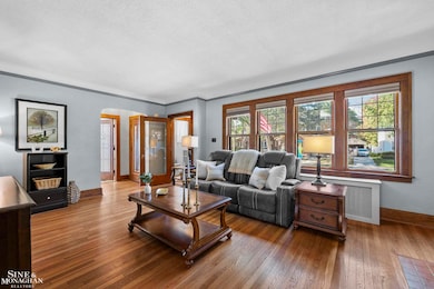 1386 Grayton St, Grosse Pointe Park, MI 48230 - photo 4